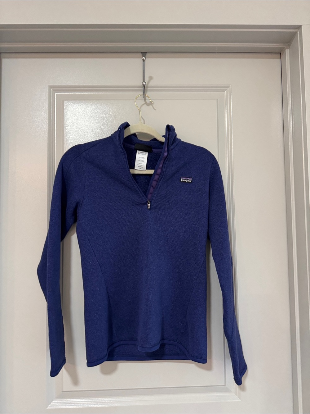 Patagonia Women’s Quarter-Zip Pullover in Navy Blue